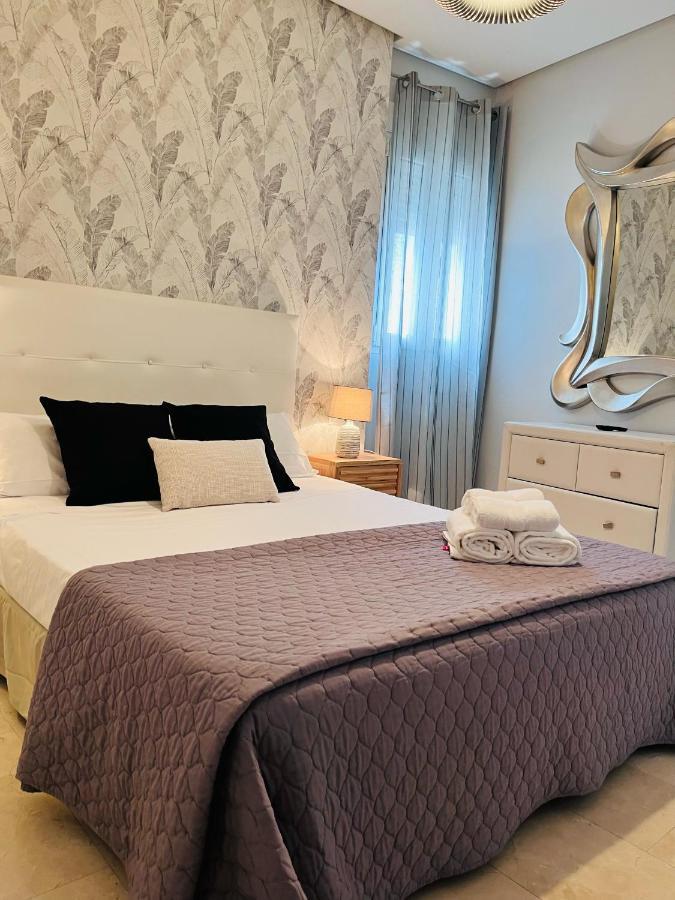 Travel Habitat Atico Calle Comedias Appartement Valencia Buitenkant foto