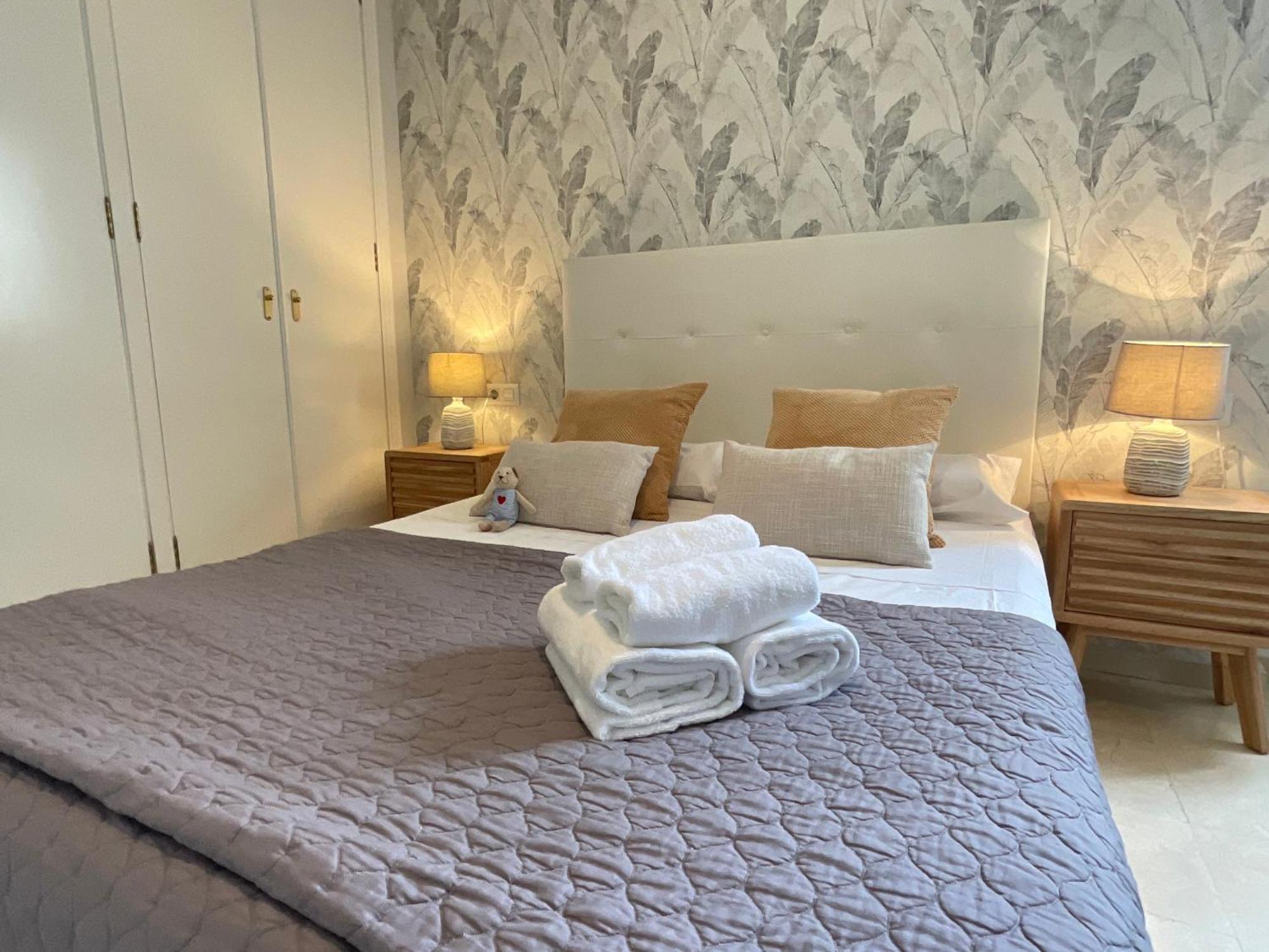Travel Habitat Atico Calle Comedias Appartement Valencia Buitenkant foto